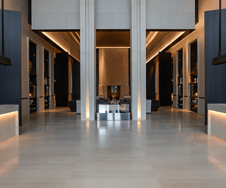 Elegantie in steen: Ontdek de prachtige renovatie van Hotel La Réserve